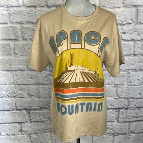Disney Licensed Apparel Space Mountain Graphic T-Shirt - Picture 1 of 6